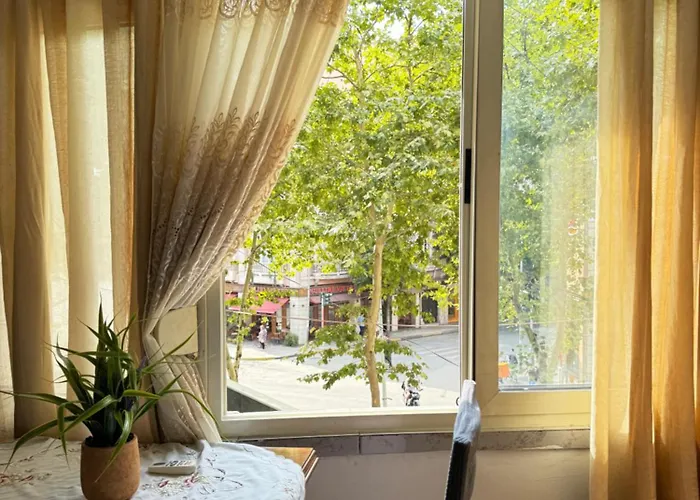 Centre Lions Gate 9 Apartament *