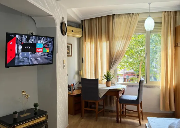 Centre Lions Gate 9 * Tirana